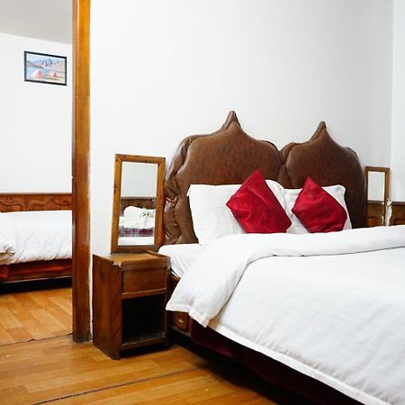 Hotel Magnolia Mallroad Manali Buitenkant foto