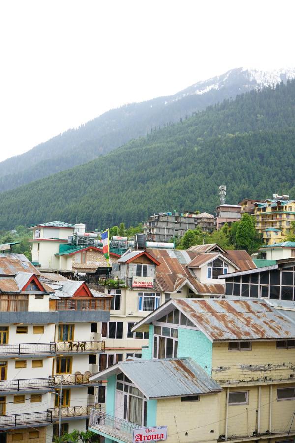 Hotel Magnolia Mallroad Manali Buitenkant foto